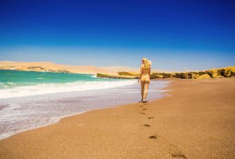 Roter Strand im Paracas-Reservat