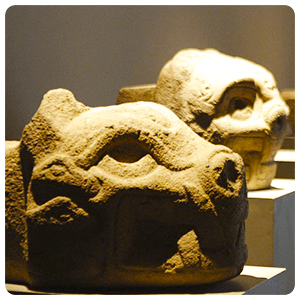 Arte litico Chavin en el Museo de Arqueologia y Antropologia del Peru