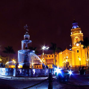 Paseo por Lima de Noche y Cena Show