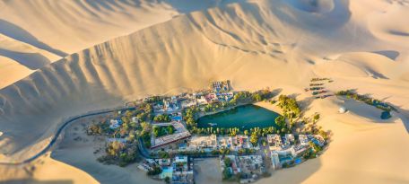 Visit to the Huacachina Lagoon in Ica.