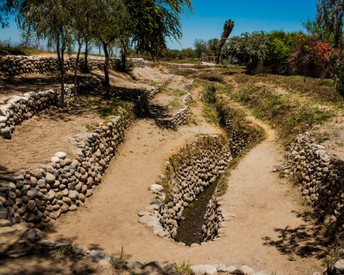 Visit Cantayo’s aqueducts and Paredones, a journey into history.