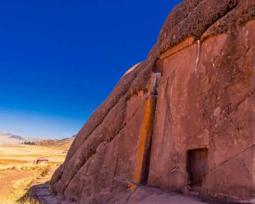 Tour to Aramu Muru from Puno.