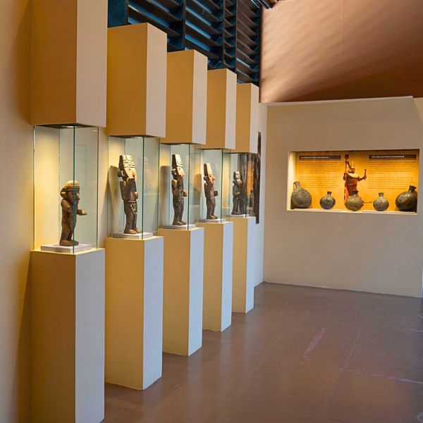 Display of ancient Chimu artifacts at the Chan Chan Site Museum