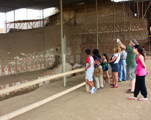 Guided tour inside the Moche Temples.